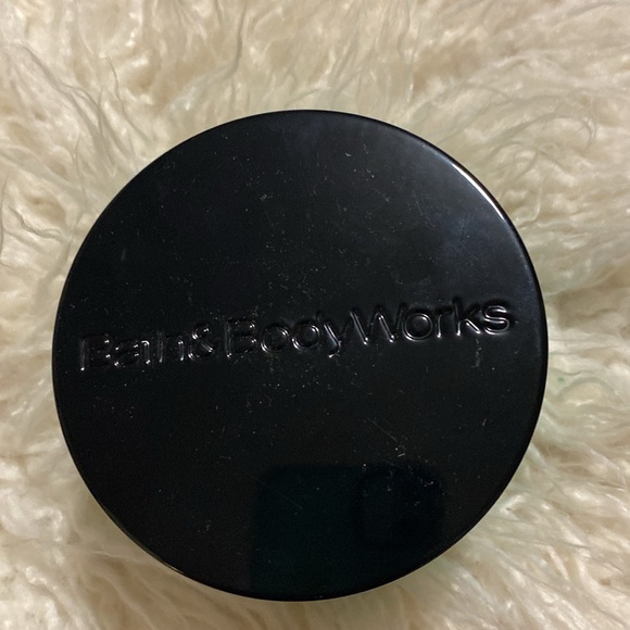 NWT! Bath and Body Works candle! - Picture 3 of 8